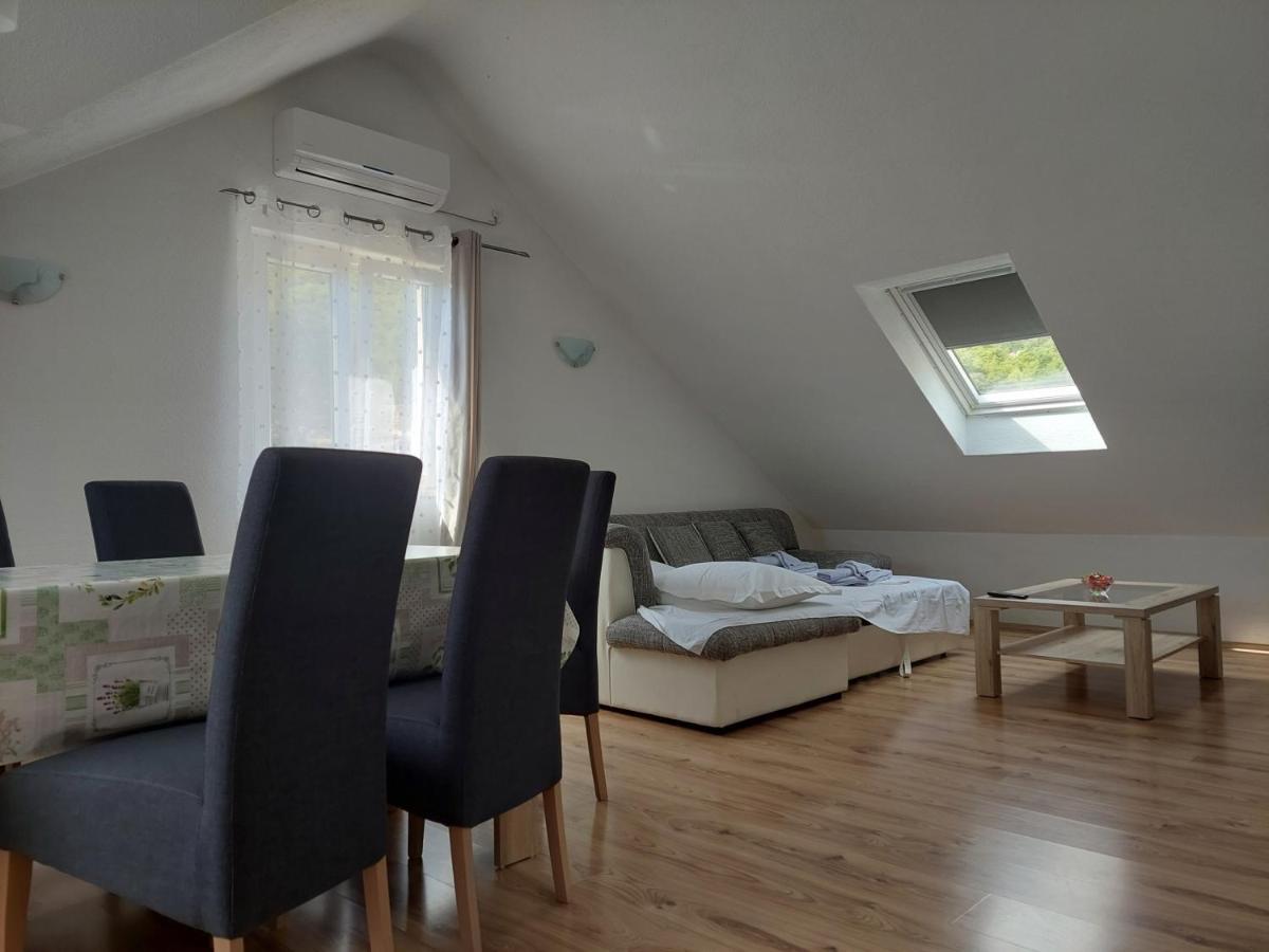Apartmani Timon Bol Exterior foto