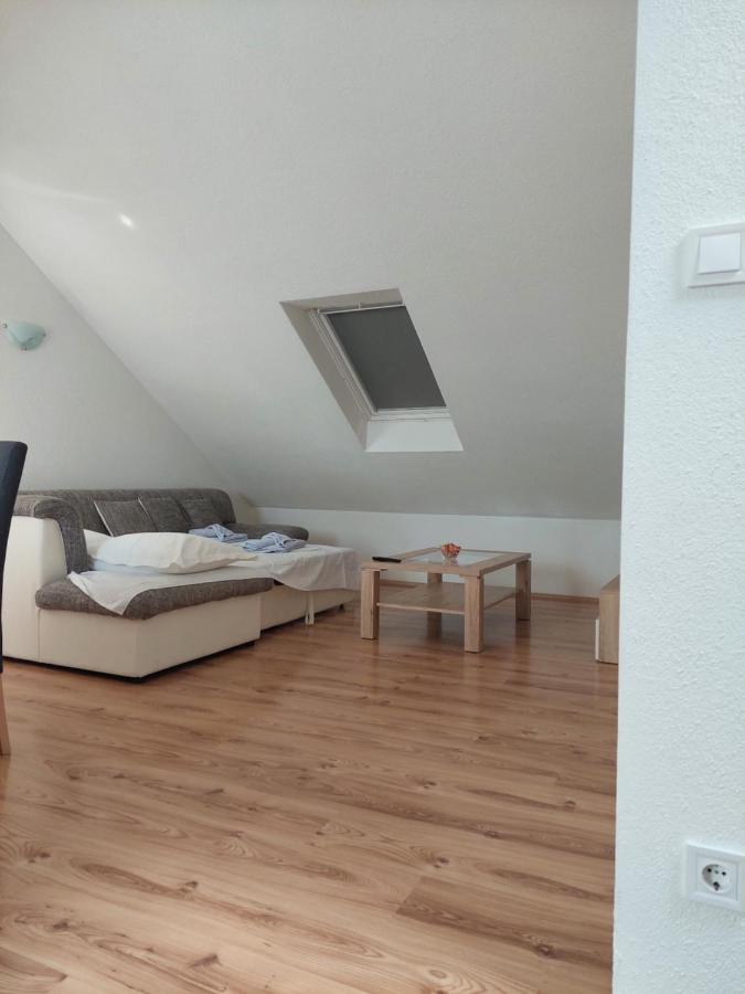 Apartmani Timon Bol Exterior foto