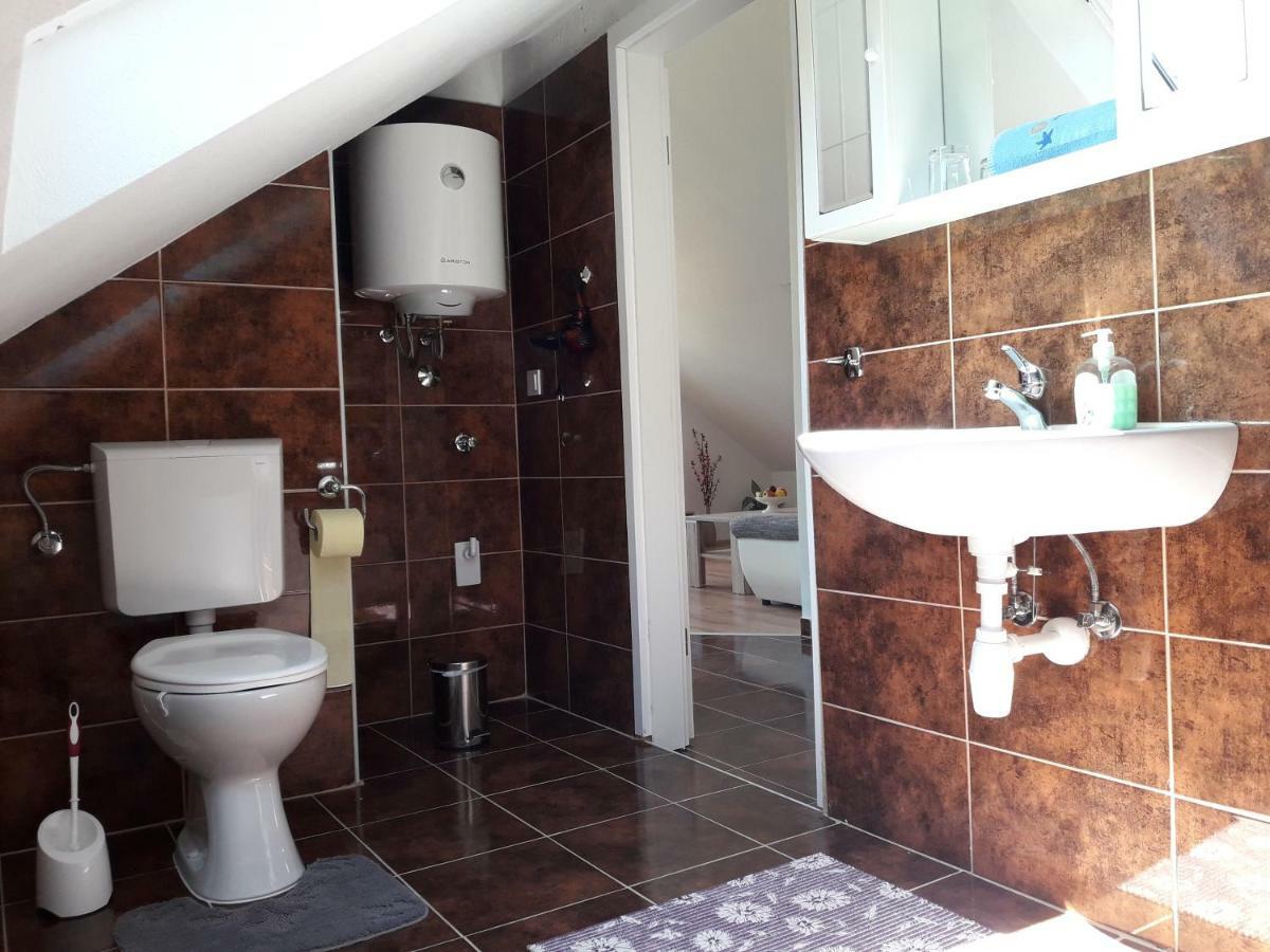 Apartmani Timon Bol Exterior foto